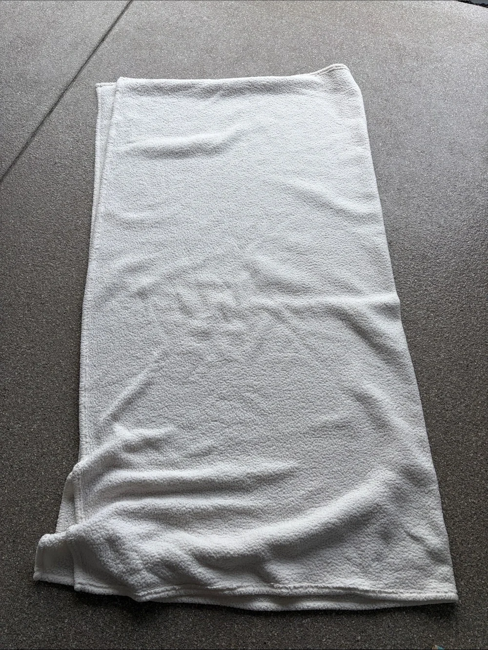 Room Essentials White Plush Throw Blanket - Soft Cozy Layer